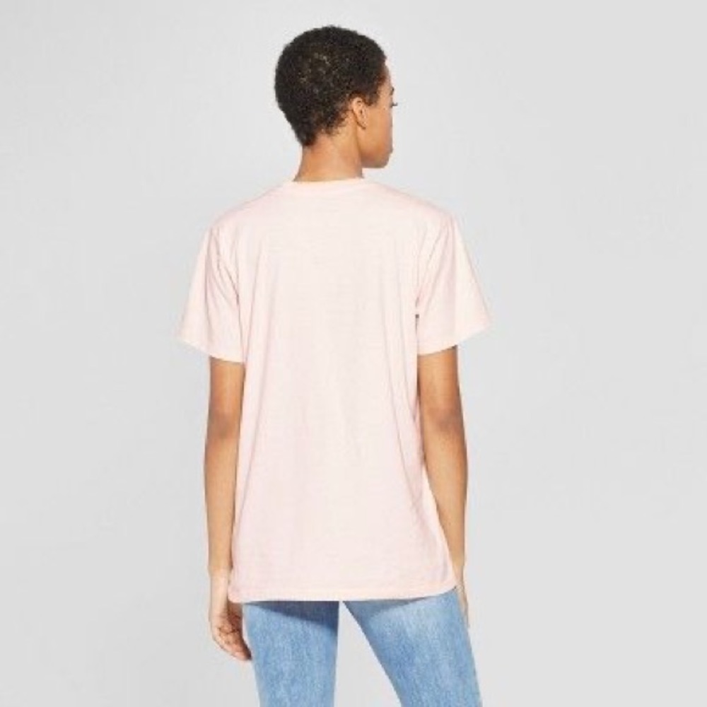 ⚠️SOLD⚠️Everybody Is Free To Love pink rainbow tee - Picture 2 of 7